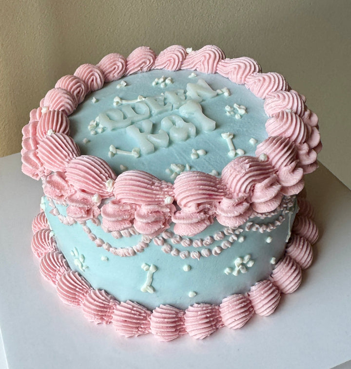 Classic Celebration Cake  - Organic Chicken